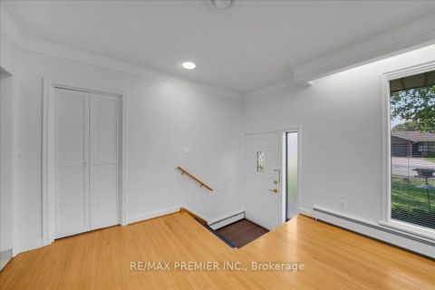 Photo 7 at 1 Gram Street, Maple, Vaughan