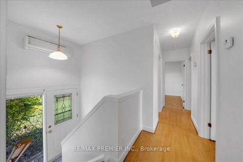 Photo 17 at 1 Gram Street, Maple, Vaughan