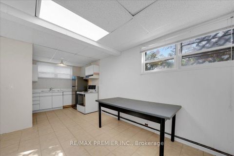 Photo 25 at 1 Gram Street, Maple, Vaughan