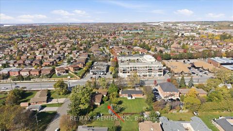 Photo 39 at 1 Gram Street, Maple, Vaughan