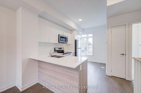 Photo 13 at 80B Tisdale Avenue, Victoria Village, Toronto
