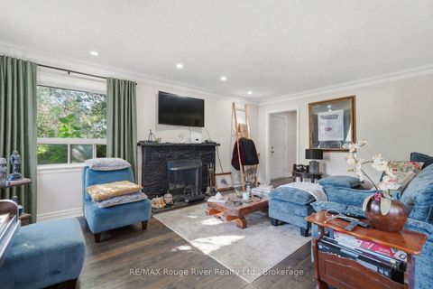 Photo 6 at 42 Anson Avenue, Cliffcrest, Toronto