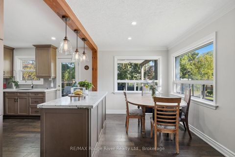 Photo 7 at 42 Anson Avenue, Cliffcrest, Toronto