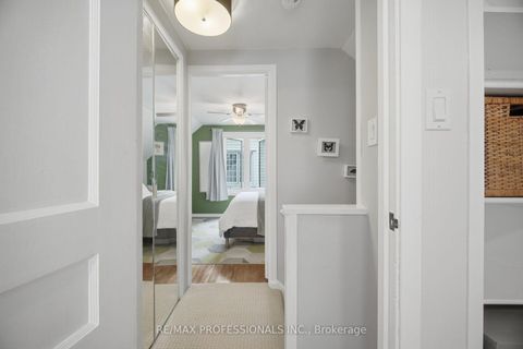 Photo 17 at 8 Smith Crescent, Queensway, Toronto