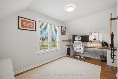 Photo 21 at 8 Smith Crescent, Queensway, Toronto