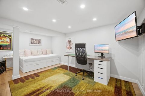 Photo 25 at 8 Smith Crescent, Queensway, Toronto