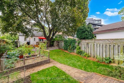 Photo 37 at 8 Smith Crescent, Queensway, Toronto
