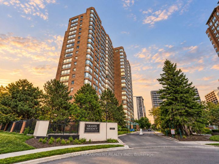 Photo 2 at 503 - 1276 Maple Crossing Boulevard, Brant, Burlington