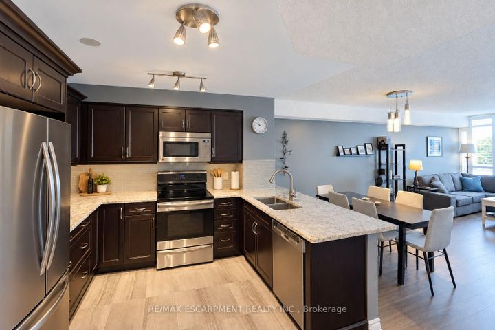 Photo 8 at 503 - 1276 Maple Crossing Boulevard, Brant, Burlington