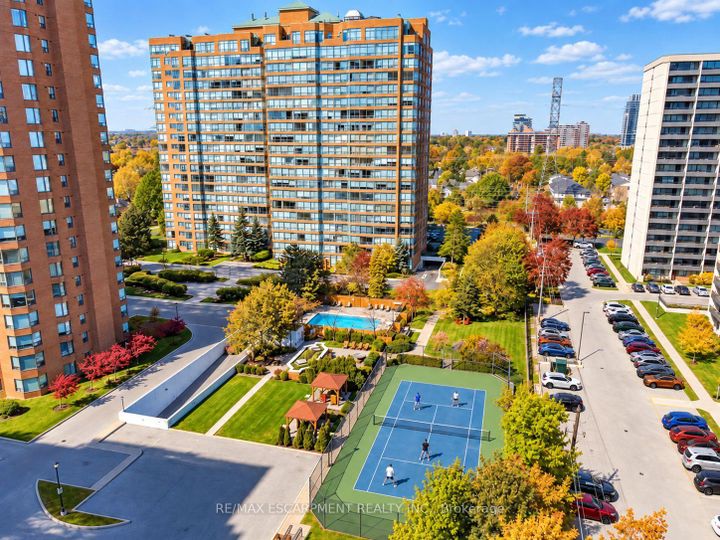 Photo 32 at 503 - 1276 Maple Crossing Boulevard, Brant, Burlington
