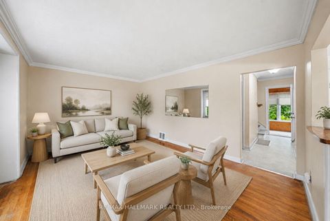 Photo 1 at 27 Sunray Crescent, CFB, Toronto