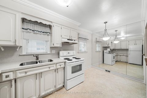 Photo 10 at 27 Sunray Crescent, CFB, Toronto