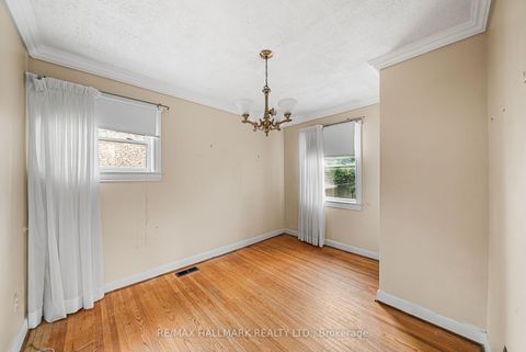 Photo 16 at 27 Sunray Crescent, CFB, Toronto