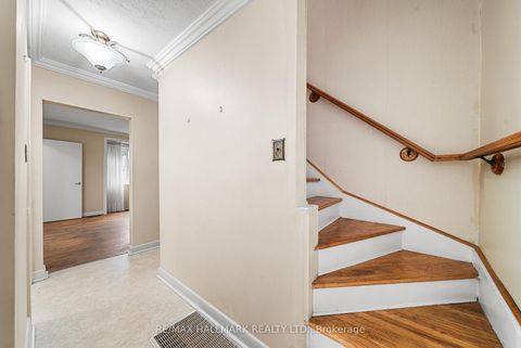 Photo 18 at 27 Sunray Crescent, CFB, Toronto