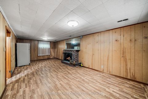 Photo 27 at 27 Sunray Crescent, CFB, Toronto