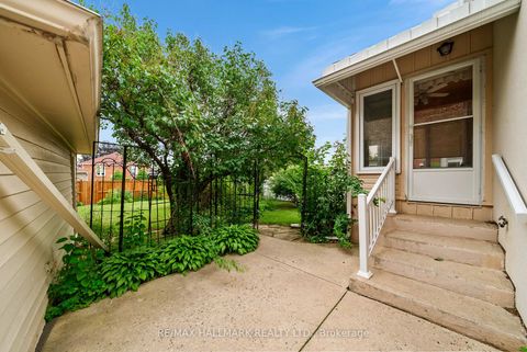 Photo 32 at 27 Sunray Crescent, CFB, Toronto
