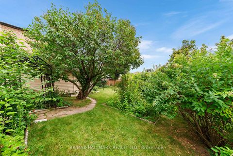 Photo 33 at 27 Sunray Crescent, CFB, Toronto