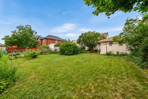 Photo 35 at 27 Sunray Crescent, CFB, Toronto