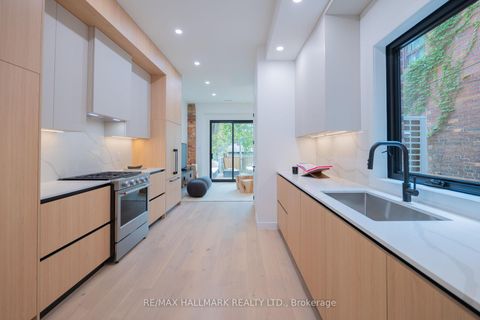 Photo 10 at 71 Langley Avenue, North Riverdale, Toronto