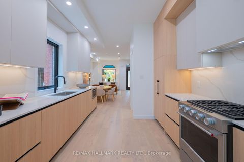 Photo 13 at 71 Langley Avenue, North Riverdale, Toronto
