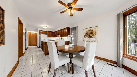 Photo 15 at 8 Royal Garden Boulevard, East Woodbridge, Vaughan