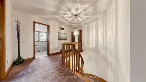 Photo 18 at 8 Royal Garden Boulevard, East Woodbridge, Vaughan