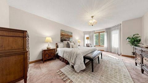 Photo 19 at 8 Royal Garden Boulevard, East Woodbridge, Vaughan