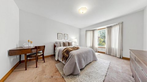 Photo 27 at 8 Royal Garden Boulevard, East Woodbridge, Vaughan