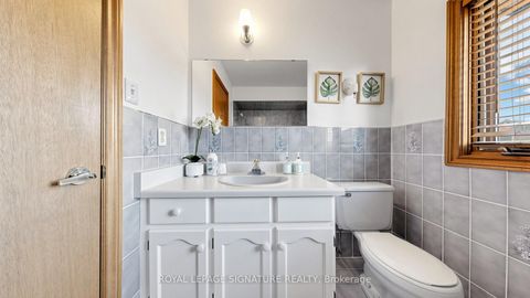 Photo 32 at 8 Royal Garden Boulevard, East Woodbridge, Vaughan