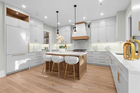Photo 15 at 160 Lawrence Avenue, Harding, Richmond Hill