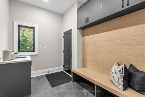 Photo 25 at 160 Lawrence Avenue, Harding, Richmond Hill