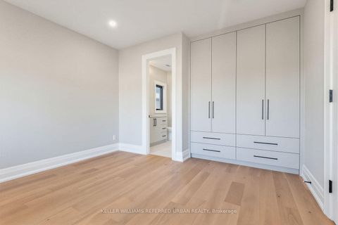 Photo 37 at 160 Lawrence Avenue, Harding, Richmond Hill