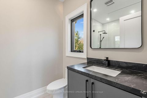 Photo 41 at 160 Lawrence Avenue, Harding, Richmond Hill
