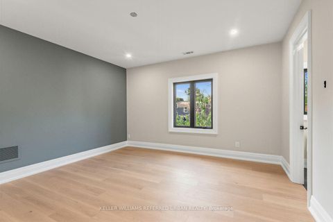 Photo 42 at 160 Lawrence Avenue, Harding, Richmond Hill