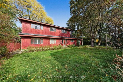 Photo 6 at 2 Welton Street, Maple, Vaughan