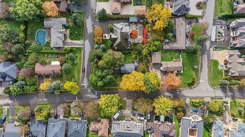 Photo 13 at 2 Welton Street, Maple, Vaughan