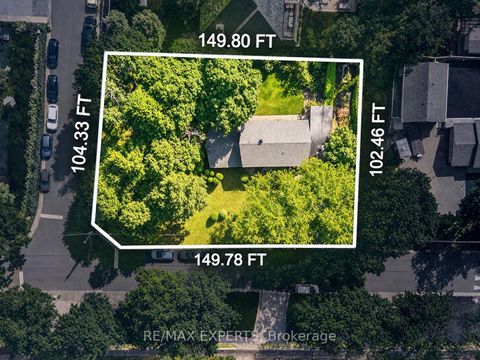 Photo 16 at 2 Welton Street, Maple, Vaughan