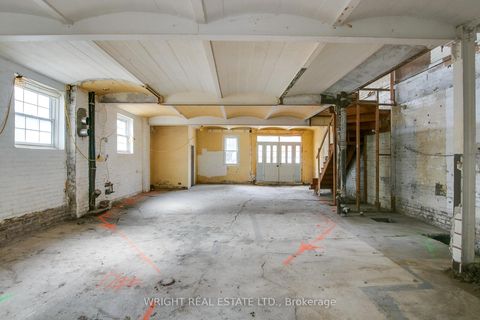 Photo 2 at Rear - 105 Major Street, University, Toronto