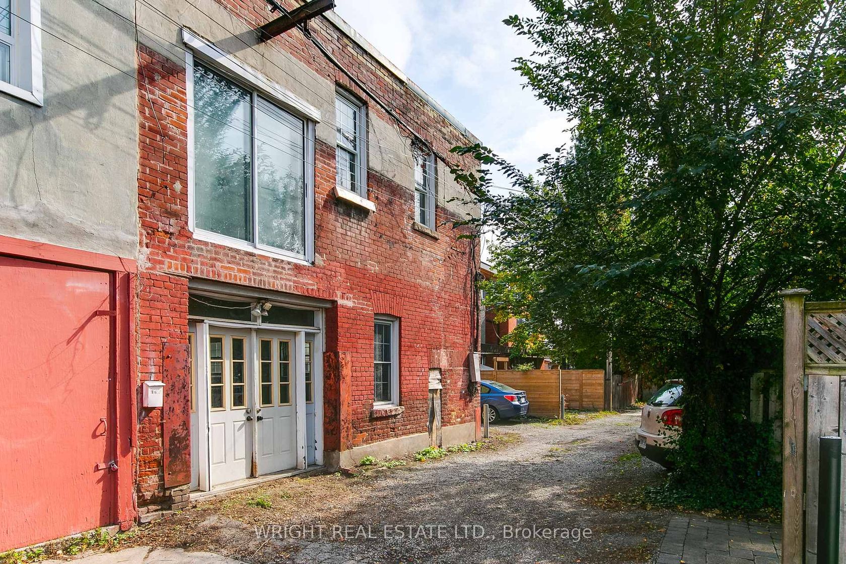 Rear - 105 Major Street, University, Toronto 