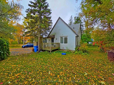 Photo 2 at 31260 Lake Ridge Road, Pefferlaw, Georgina