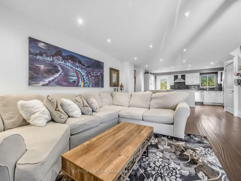 Photo 4 at 18 Riviera Drive, Glen Shields, Vaughan