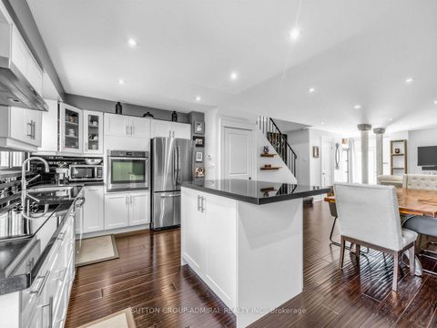 Photo 13 at 18 Riviera Drive, Glen Shields, Vaughan