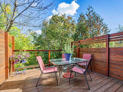 Photo 16 at 18 Riviera Drive, Glen Shields, Vaughan
