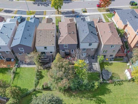 Photo 35 at 18 Riviera Drive, Glen Shields, Vaughan
