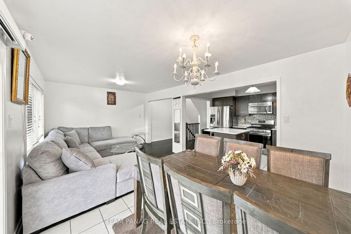 Photo 17 at 230 Remembrance Road, Northwest Brampton, Brampton