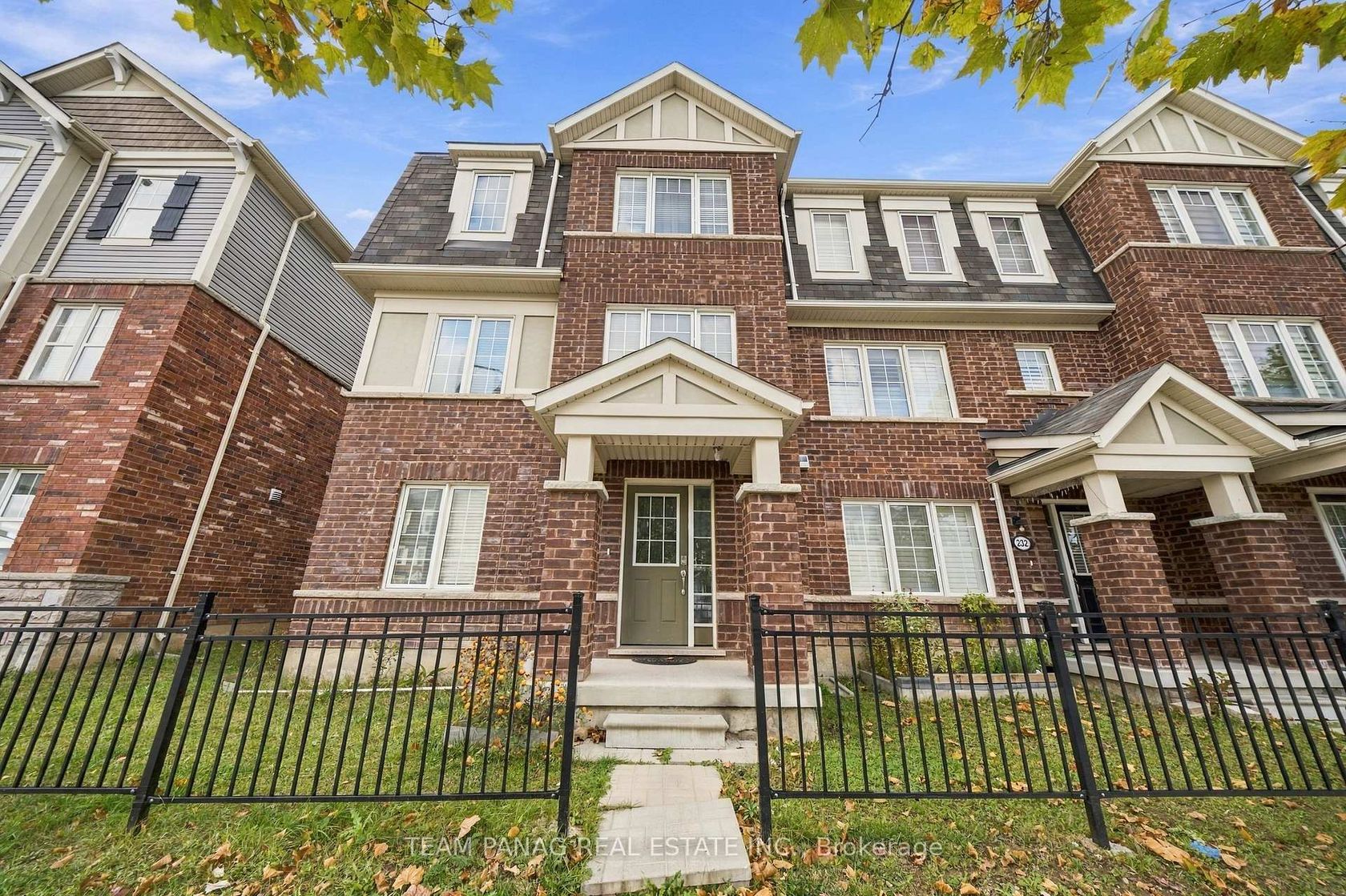 230 Remembrance Road, Northwest Brampton, Brampton 2