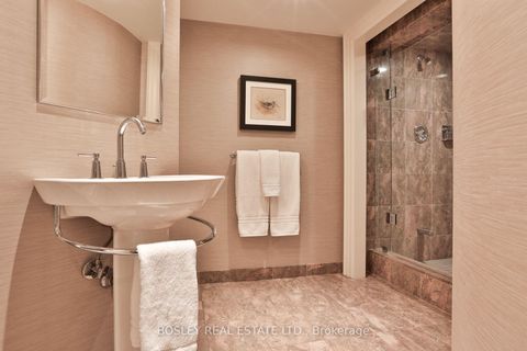 Photo 36 at 101 - 4 Lowther Avenue, Annex, Toronto
