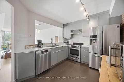 Photo 11 at 306 - 1131 Steeles Avenue W, Branson, Toronto