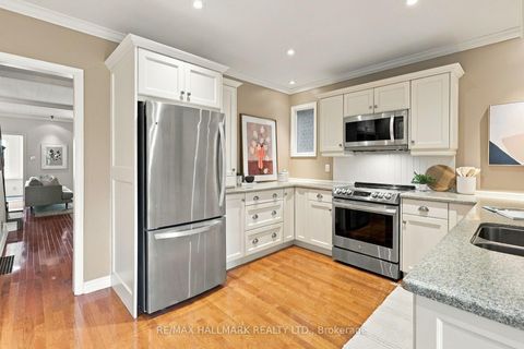 Photo 9 at 55 Waverley Road, The Beaches, Toronto