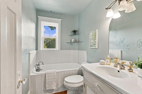 Photo 16 at 55 Waverley Road, The Beaches, Toronto